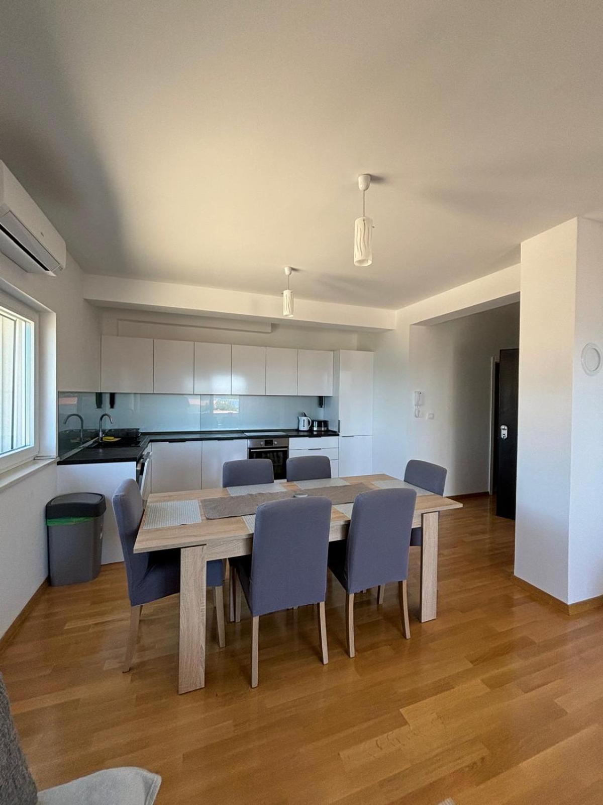 Sea View Apartments ז'אבוריץ' מראה חיצוני תמונה